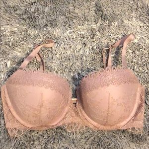 Victoria’s Secret Vert Sexy 36D